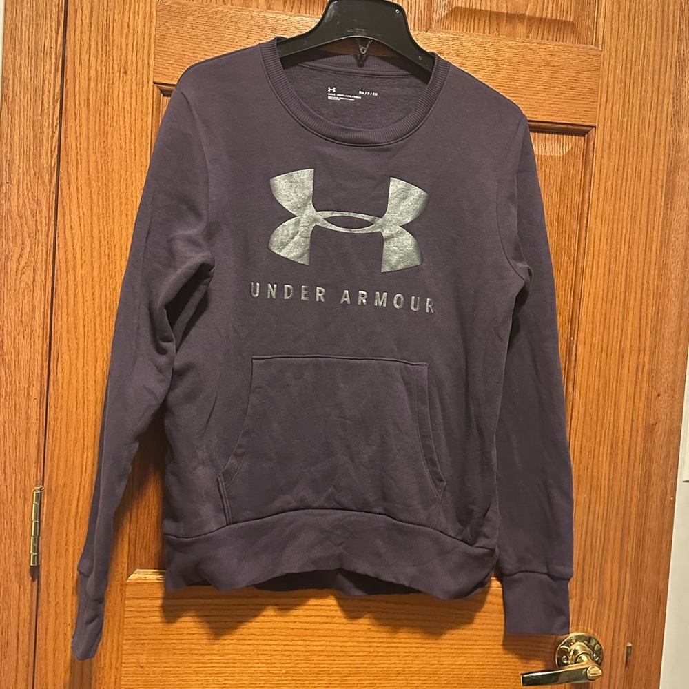 Under Armour Sweatshirt